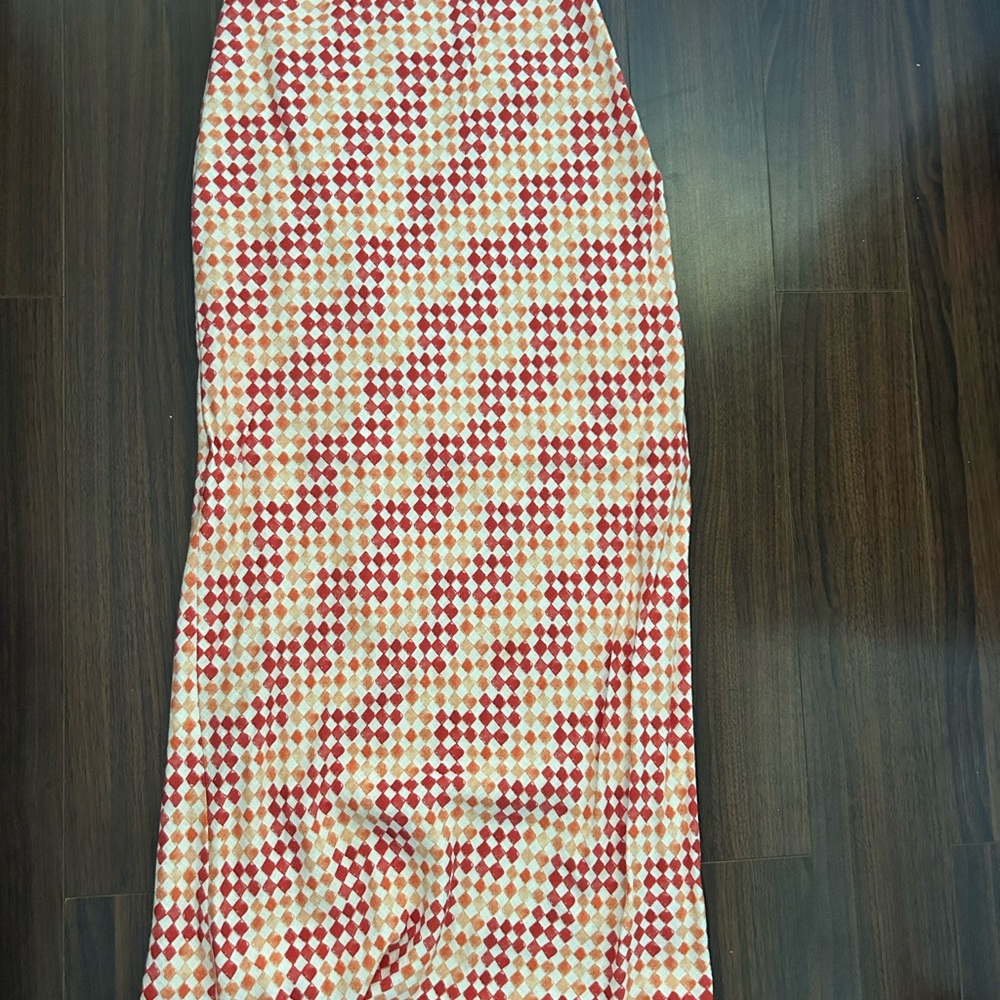 Stylish Red and White Patterned Skirt